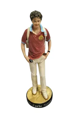 FIGURA CARLOS ACUTIS. RESINA. 15 CM